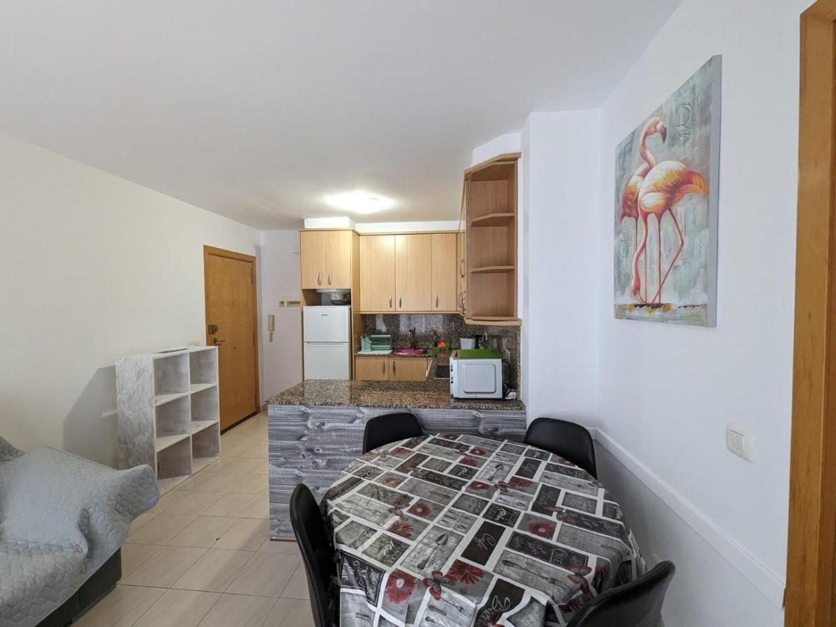 Apartamento En Roses, A 2 Minutos A Pie De Playa Екстериор снимка